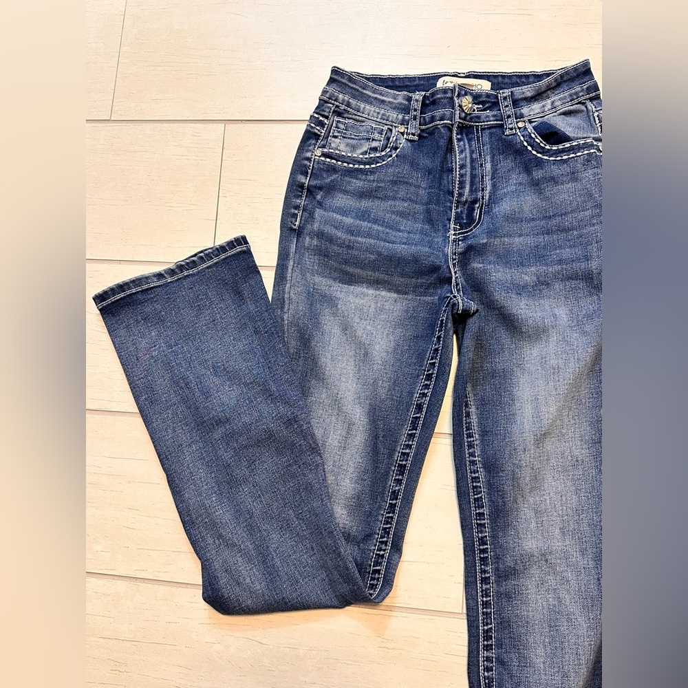 Stylish Indigo Flare Women's Jeans